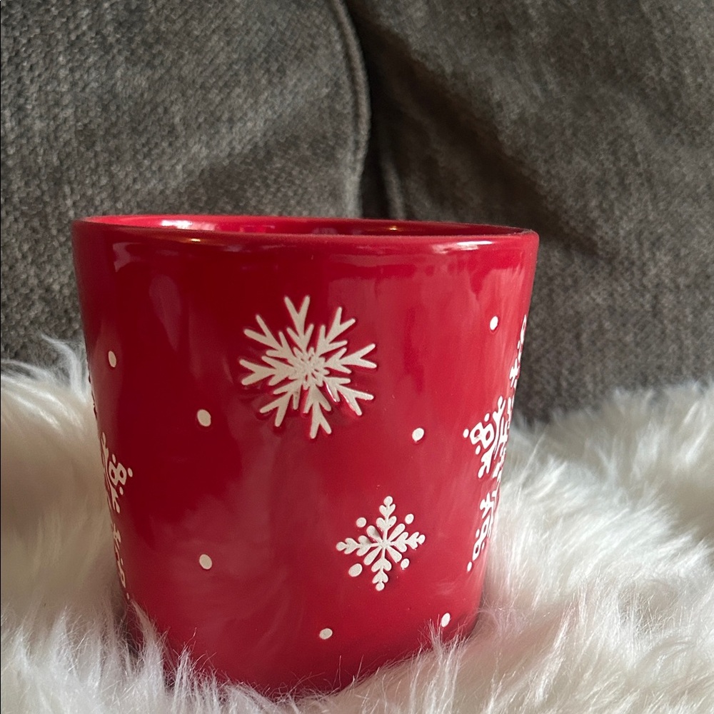 Christmas Noel Floral Container